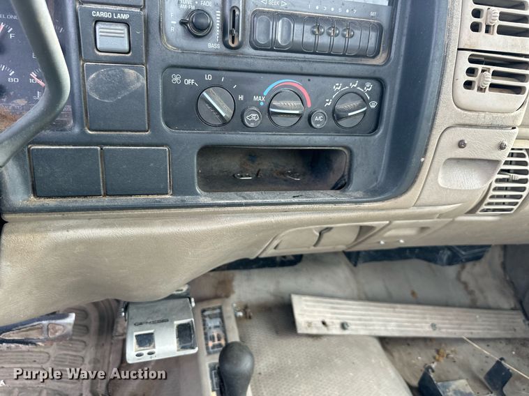 image for item NL9088 1998 Chevrolet 2500  pickup truck cab and chassis