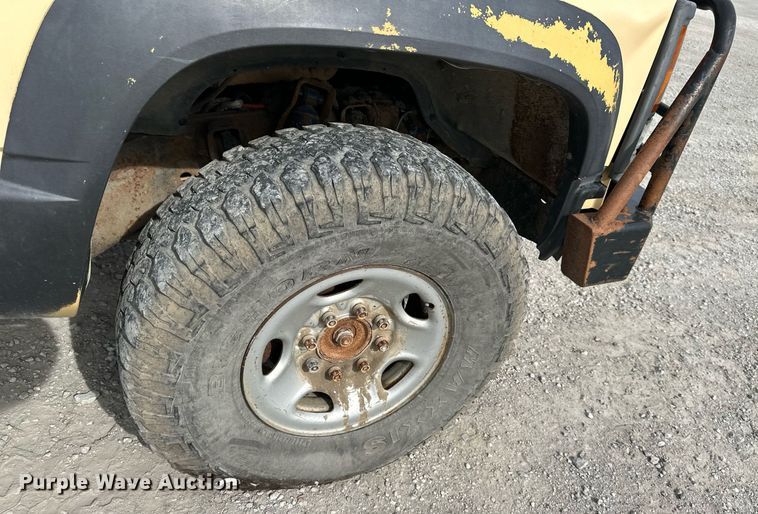 image for item NL9088 1998 Chevrolet 2500  pickup truck cab and chassis