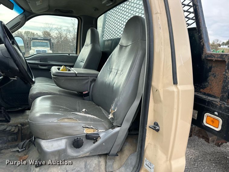 image for item NL9089 2003 Ford F450 Super Duty XL  dump flatbed truck