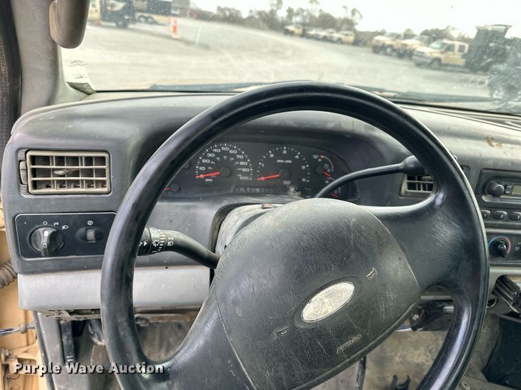 image for item NL9089 2003 Ford F450 Super Duty XL  dump flatbed truck