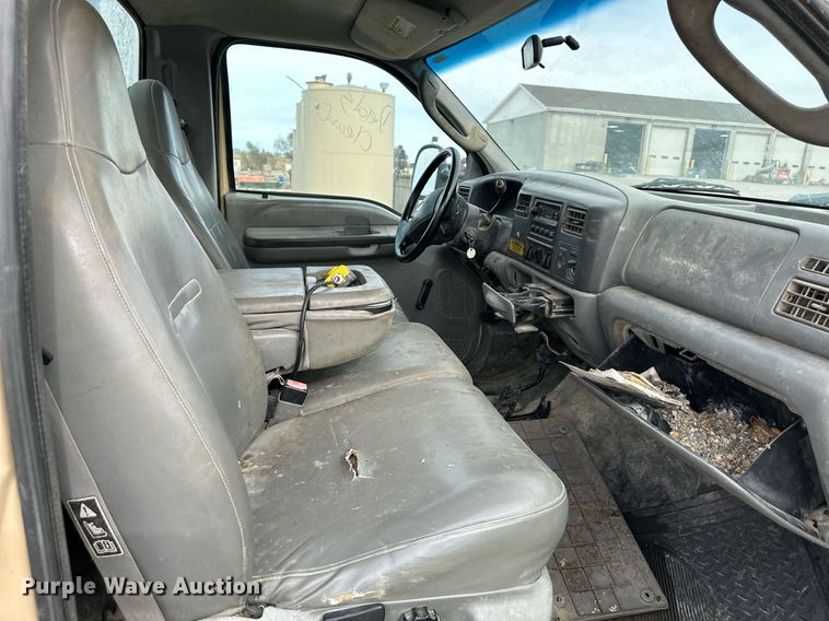 image for item NL9089 2003 Ford F450 Super Duty XL  dump flatbed truck