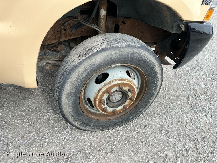 image for item NL9089 2003 Ford F450 Super Duty XL  dump flatbed truck