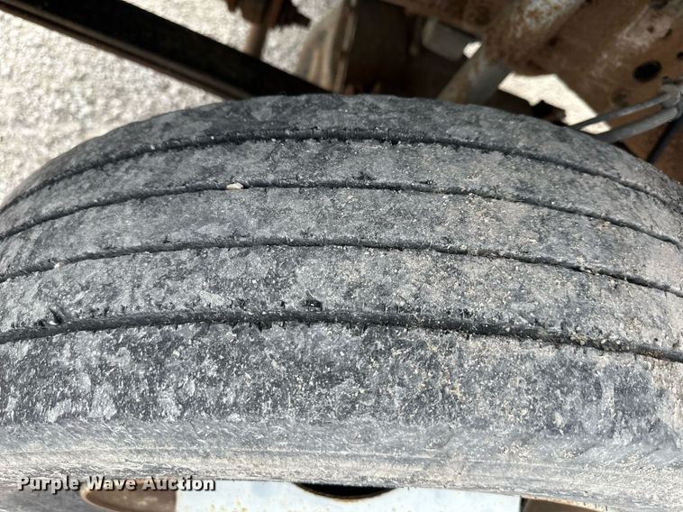 image for item NL9089 2003 Ford F450 Super Duty XL  dump flatbed truck