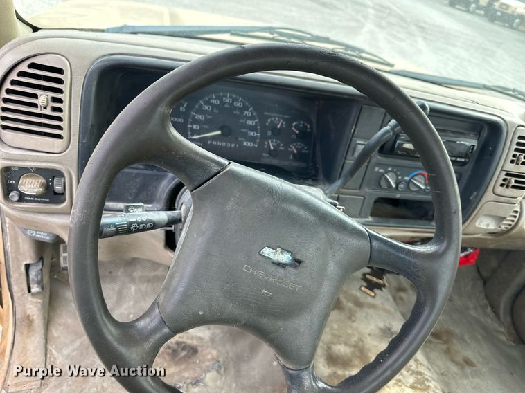 image for item NL9090 1998 Chevrolet 2500  pickup truck cab and chassis