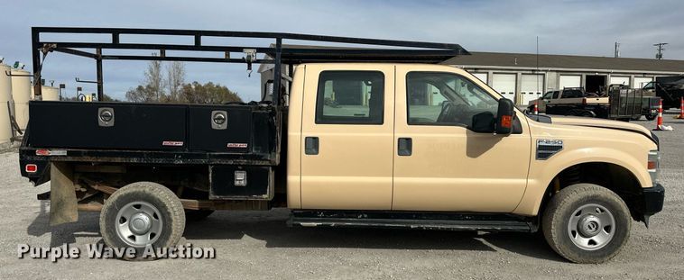 image for item NL9091 2010 Ford F250 Super Duty XL  Crew Cab utility bed pickup truck