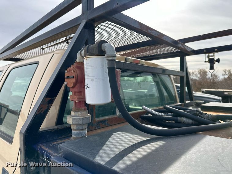 image for item NL9091 2010 Ford F250 Super Duty XL  Crew Cab utility bed pickup truck