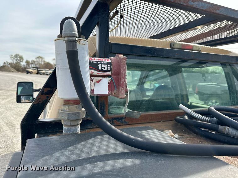 image for item NL9091 2010 Ford F250 Super Duty XL  Crew Cab utility bed pickup truck