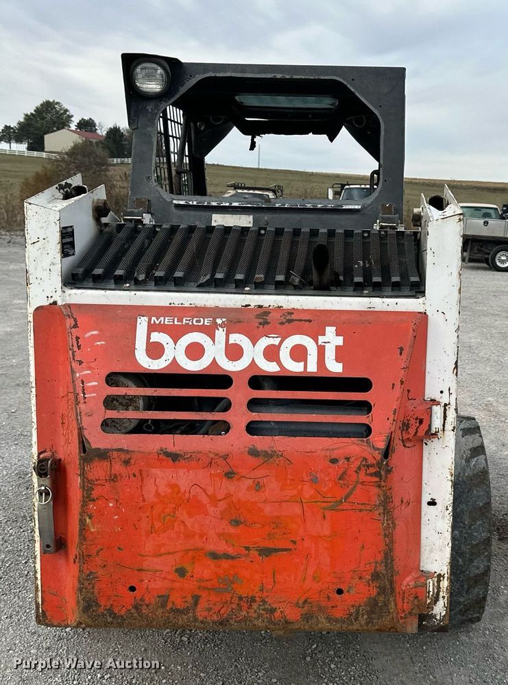 image for item NL9092 1988 Bobcat 743  skid steer loader