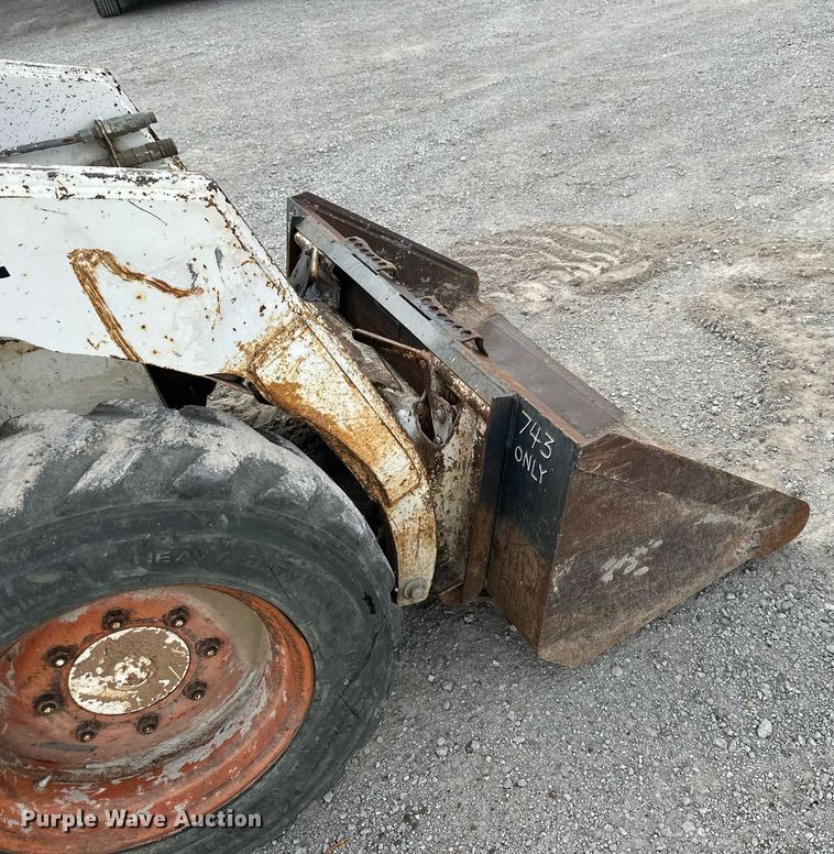 image for item NL9092 1988 Bobcat 743  skid steer loader