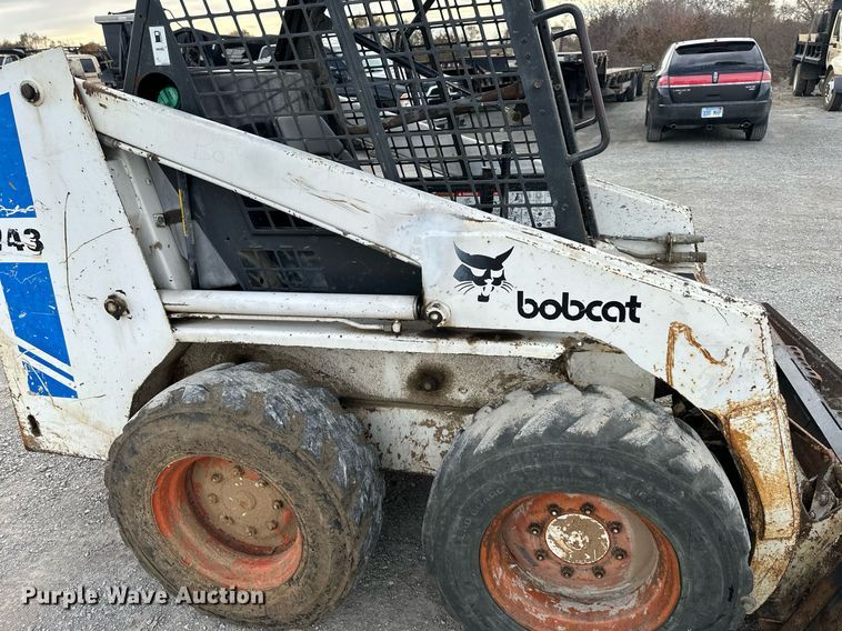 image for item NL9092 1988 Bobcat 743  skid steer loader