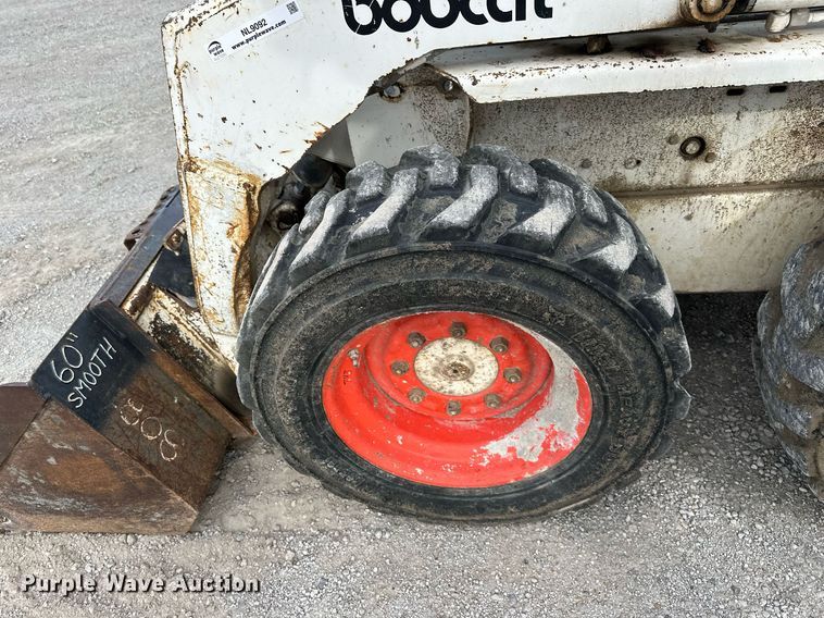 image for item NL9092 1988 Bobcat 743  skid steer loader