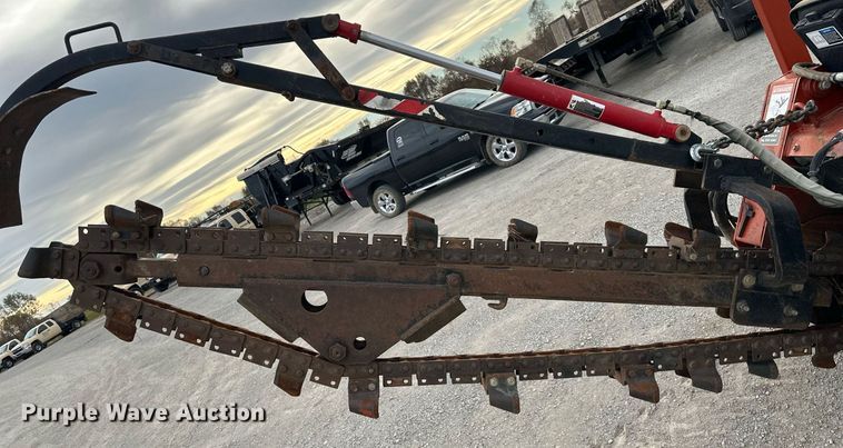 image for item NL9093 1997 Ditch Witch 3700DD  trencher