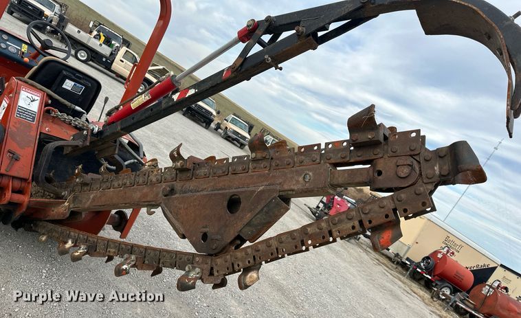 image for item NL9093 1997 Ditch Witch 3700DD  trencher