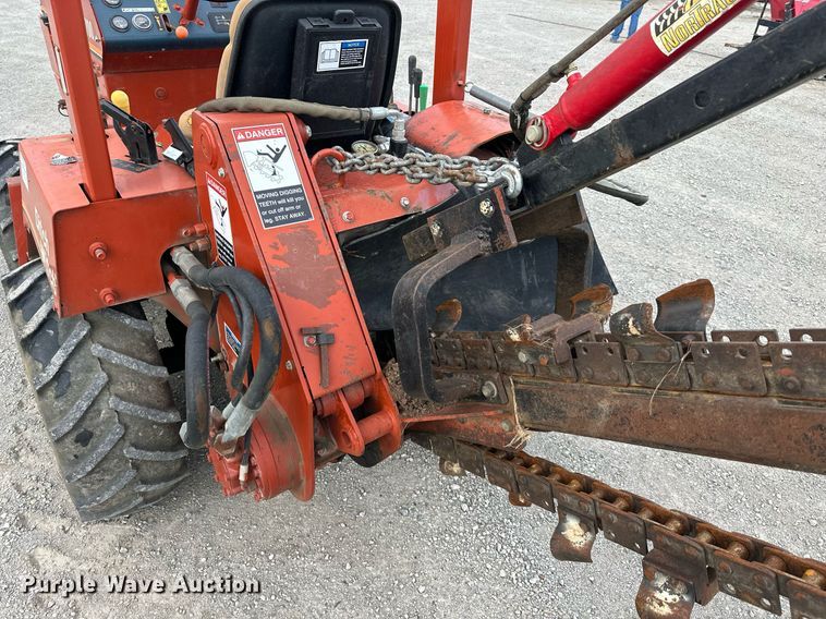 image for item NL9093 1997 Ditch Witch 3700DD  trencher