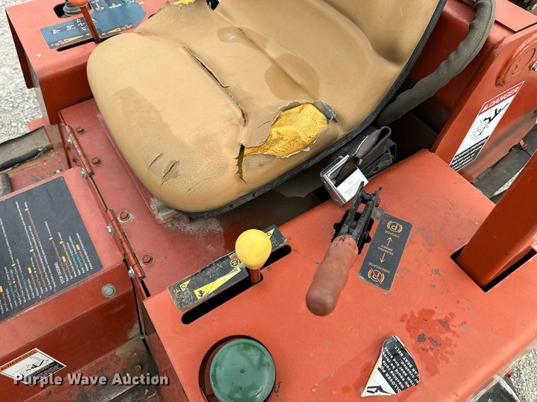 image for item NL9093 1997 Ditch Witch 3700DD  trencher