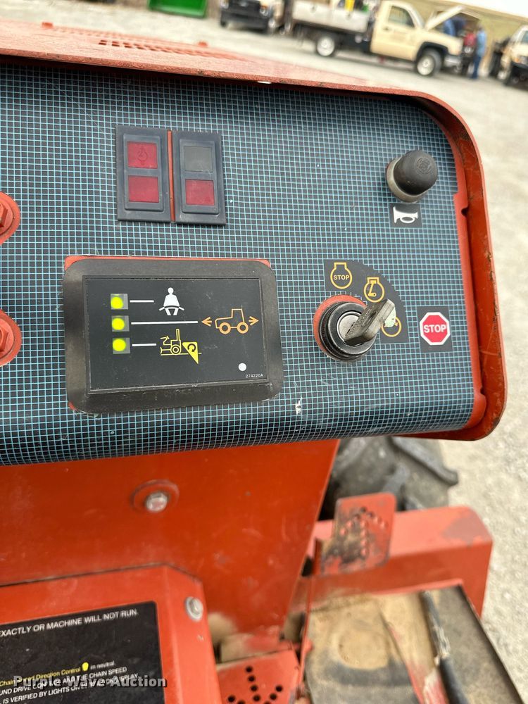 image for item NL9093 1997 Ditch Witch 3700DD  trencher