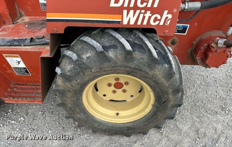 image for item NL9093 1997 Ditch Witch 3700DD  trencher