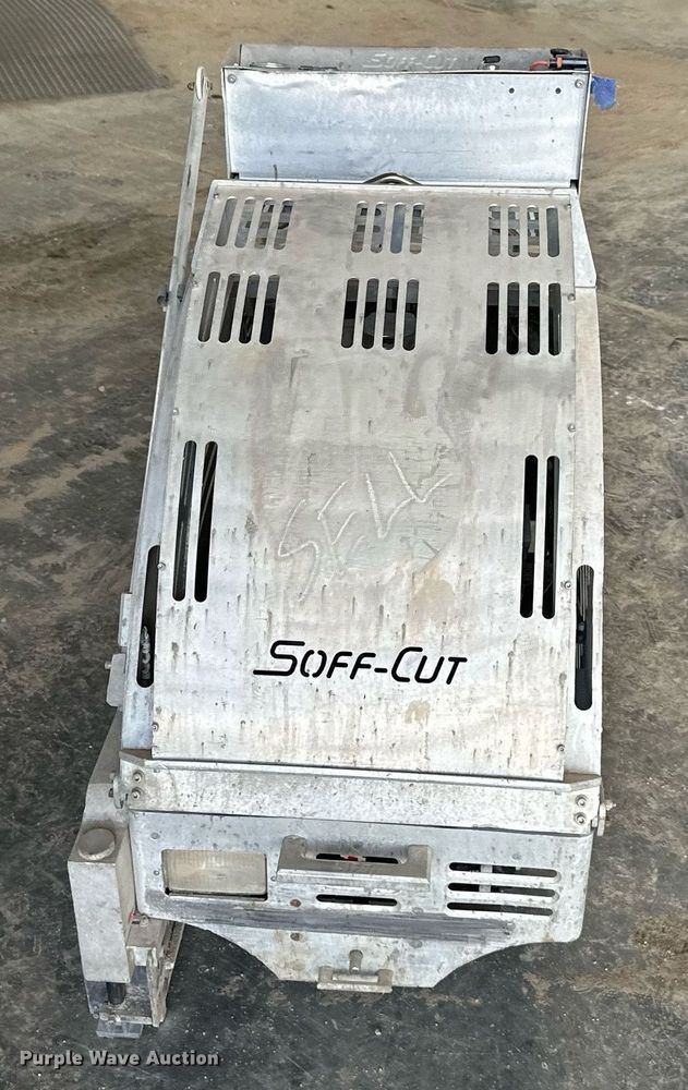 image for item NL9100 2004 Soff-Cut X-2500  concrete saw