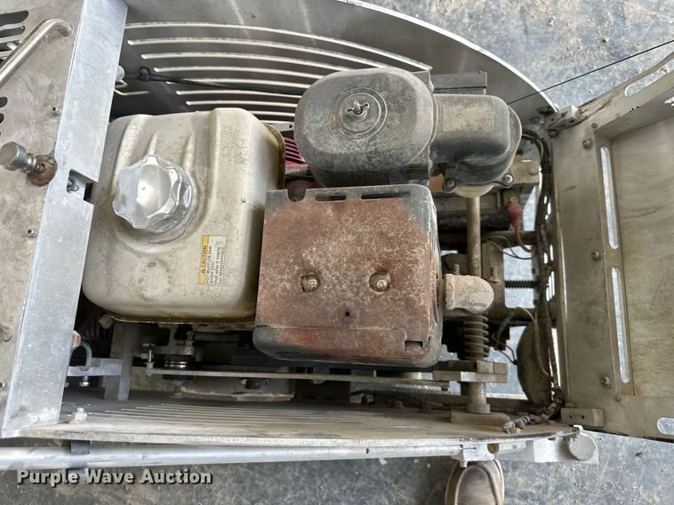 image for item NL9100 2004 Soff-Cut X-2500  concrete saw