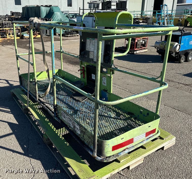 image for item NL9130 JLG lift basket