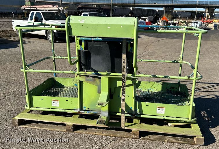 image for item NL9130 JLG lift basket