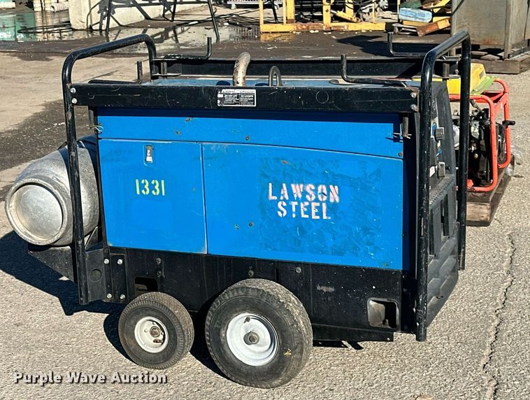 image for item NL9136 Miller Bobcat 250 welder/generator