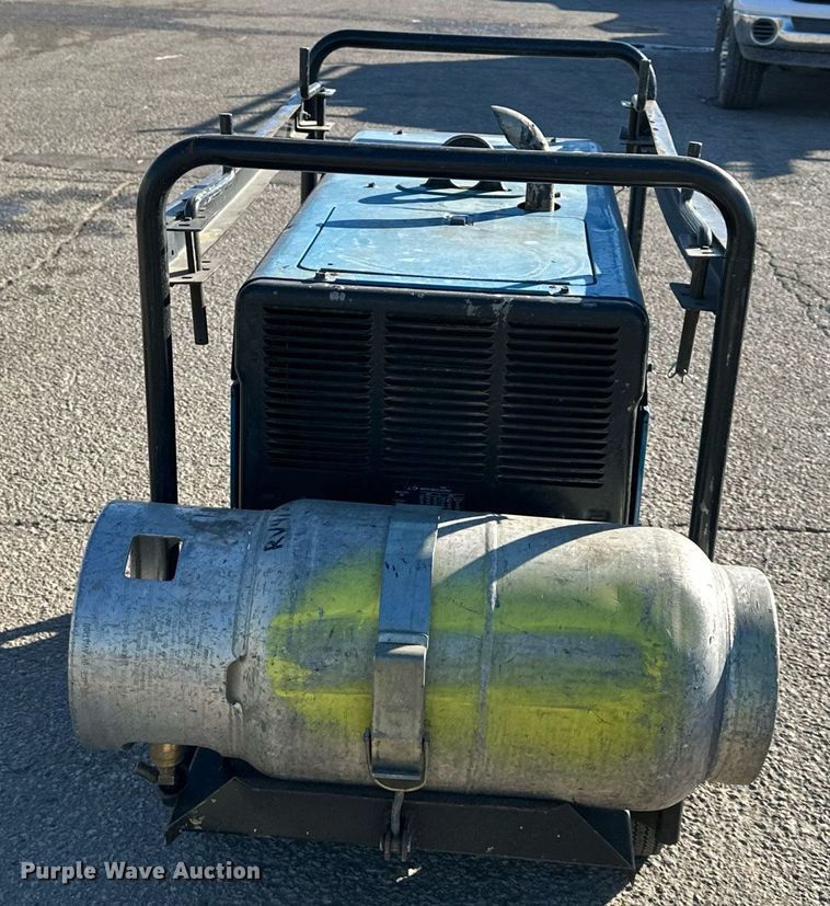 image for item NL9136 Miller Bobcat 250 welder/generator