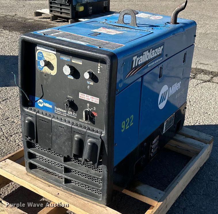 image for item NL9144 Miller Trailblazer 325 EFI welder/generator