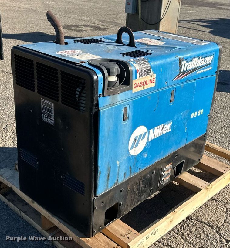 image for item NL9144 Miller Trailblazer 325 EFI welder/generator