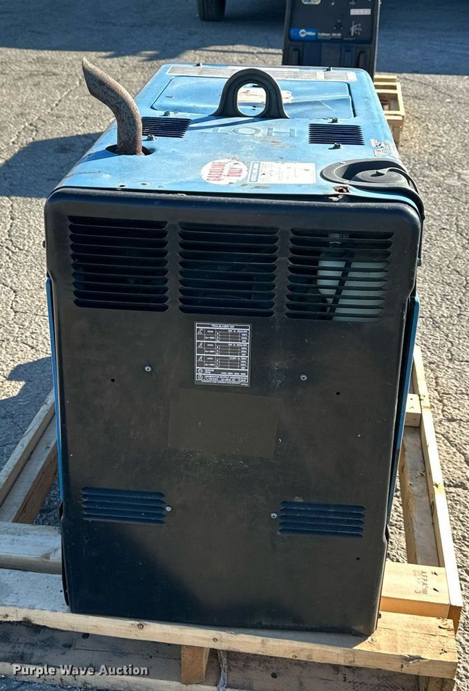 image for item NL9144 Miller Trailblazer 325 EFI welder/generator