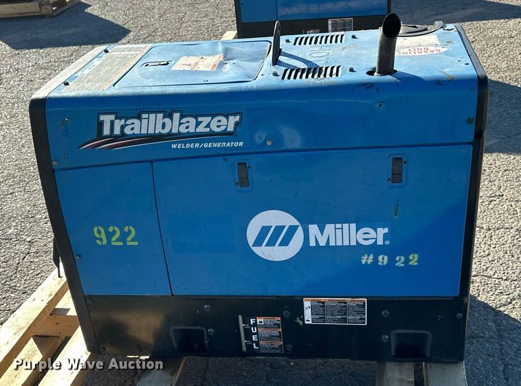 image for item NL9144 Miller Trailblazer 325 EFI welder/generator