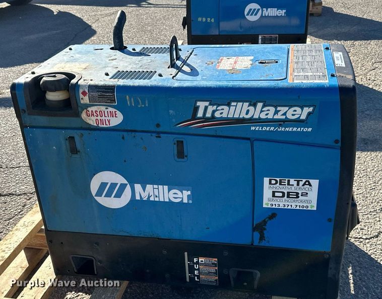 image for item NL9155 Miller Trailblazer 325 EFI welder/generator