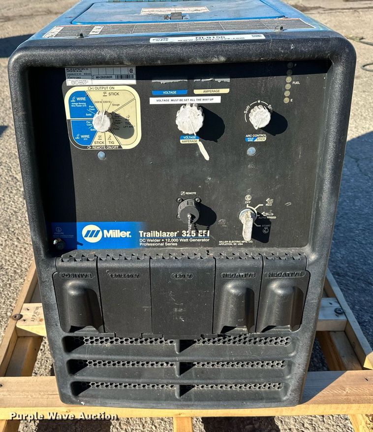 image for item NL9156 Miller Trailblazer 325 EFI  welder/generator