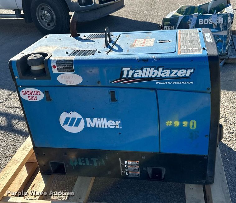 image for item NL9157 Miller Trailblazer 325 EFI welder/generator