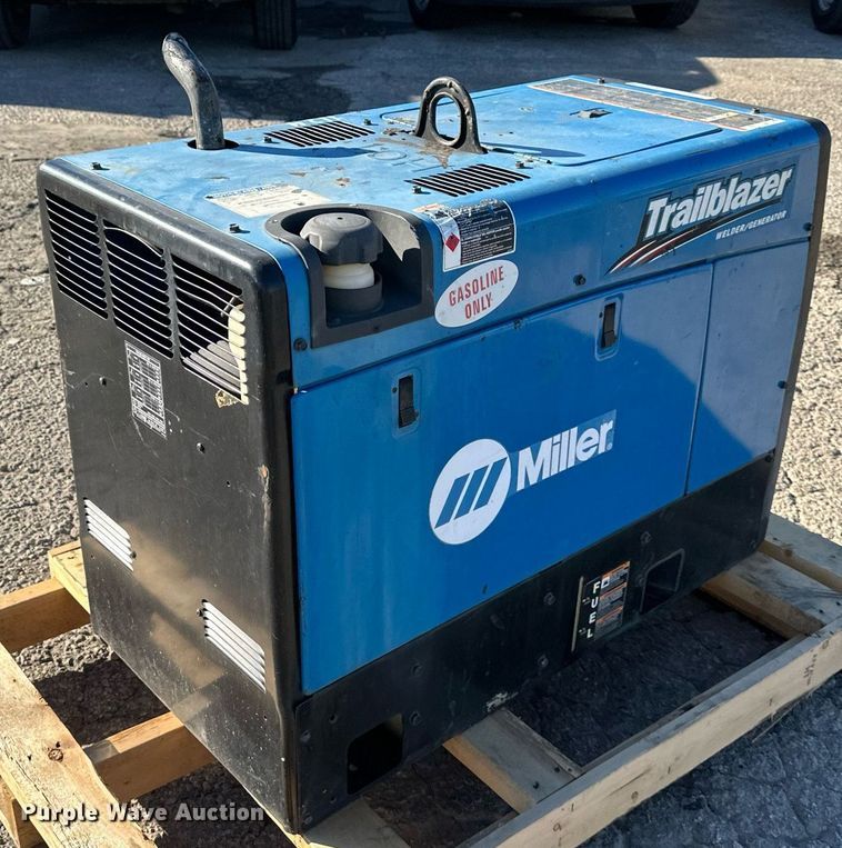 image for item NL9158 Miller Trailblazer 325 EFI welder/generator