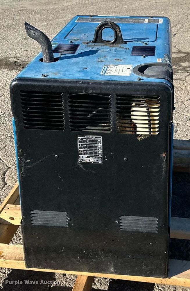 image for item NL9158 Miller Trailblazer 325 EFI welder/generator