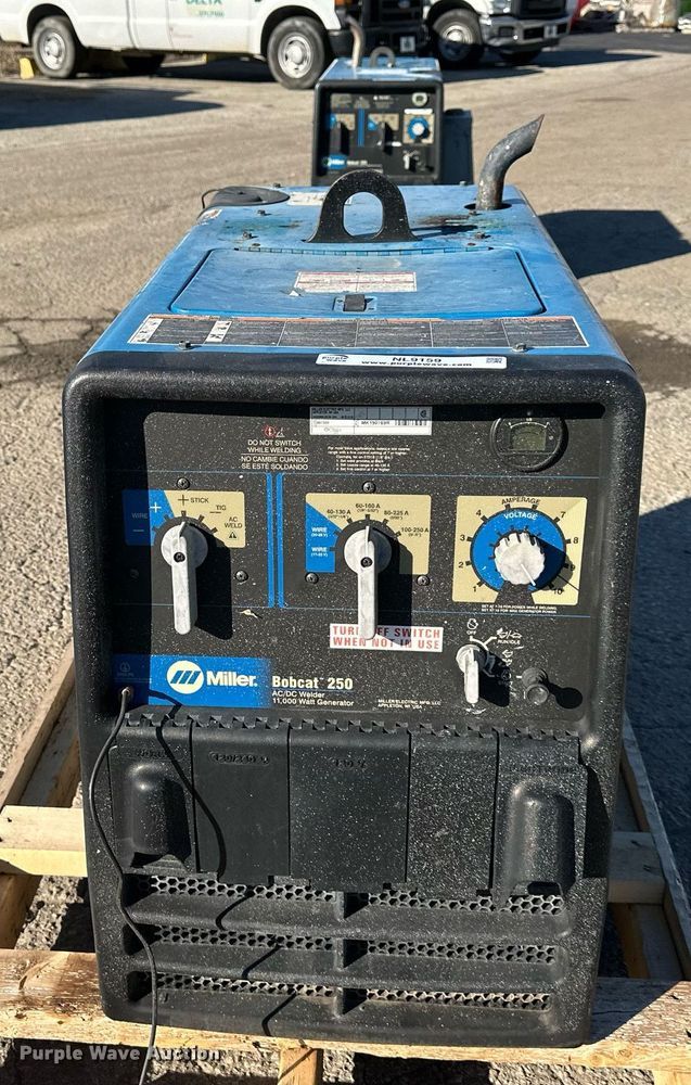 image for item NL9159 Miller  Bobcat 250 welder/generator