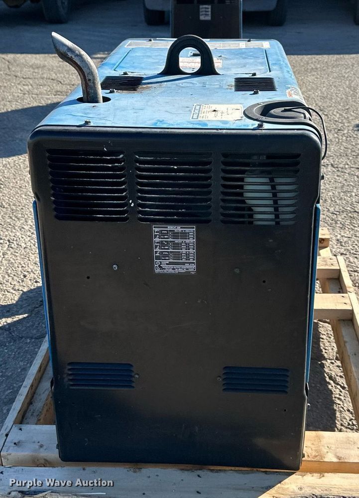 image for item NL9159 Miller  Bobcat 250 welder/generator