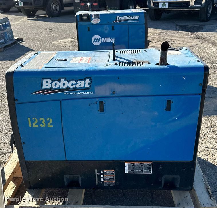 image for item NL9159 Miller  Bobcat 250 welder/generator
