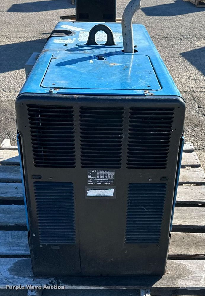 image for item NL9160 Miller Bobcat 225 welder/generator