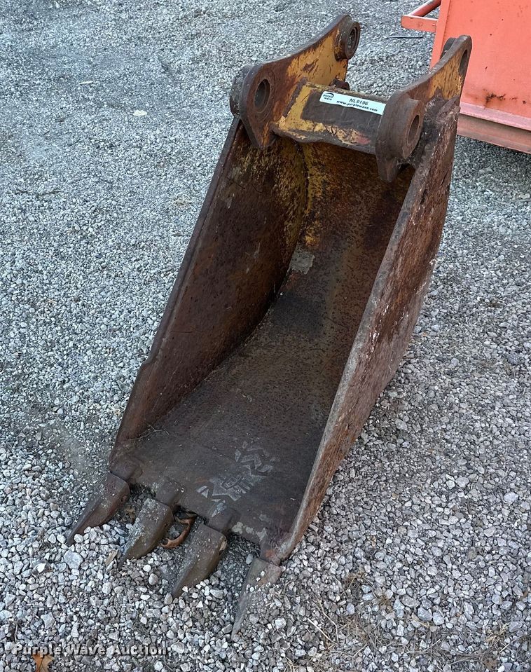image for item NL9196 Backhoe bucket