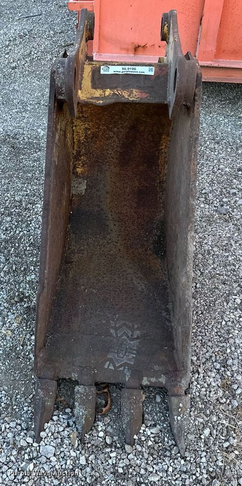 image for item NL9196 Backhoe bucket