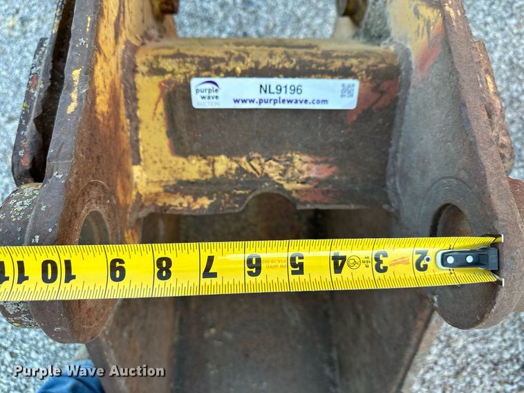 image for item NL9196 Backhoe bucket