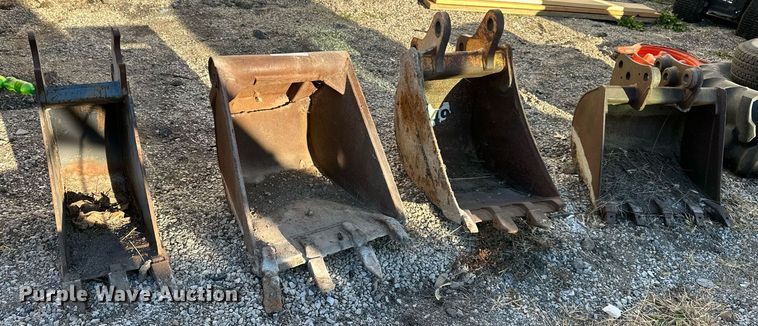 image for item NL9201 (4) backhoe buckets