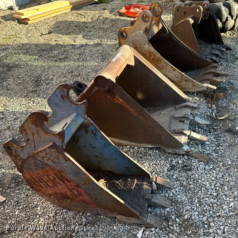 image for item NL9201 (4) backhoe buckets