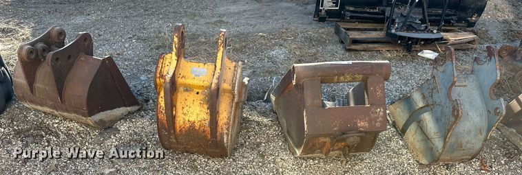 image for item NL9201 (4) backhoe buckets
