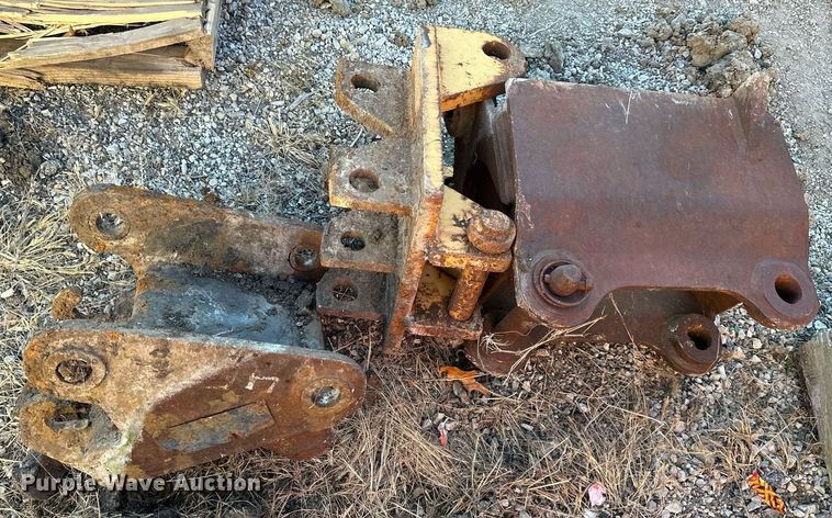 image for item NL9201 (4) backhoe buckets