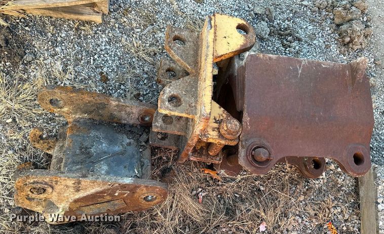 image for item NL9201 (4) backhoe buckets