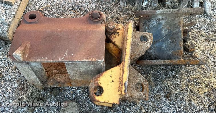 image for item NL9201 (4) backhoe buckets