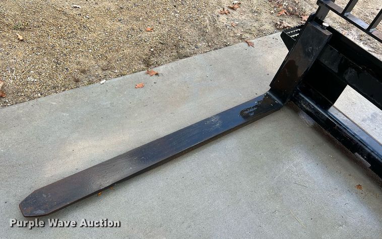 image for item NM9000 Caterpillar 532-7610  forks